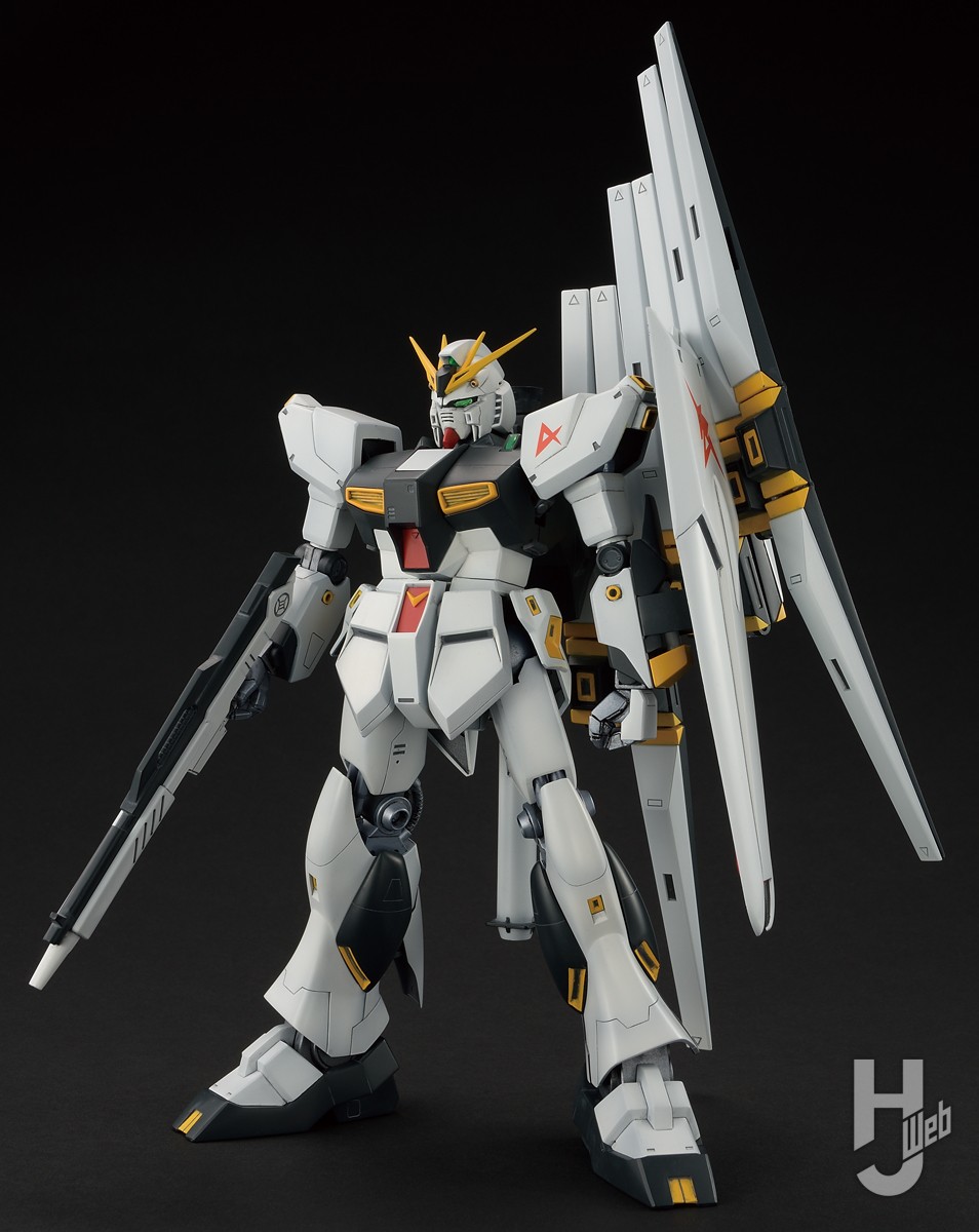 PGU発売】「νガンダム」歴代キットを改めてプロモデラーが製作！ 注目
