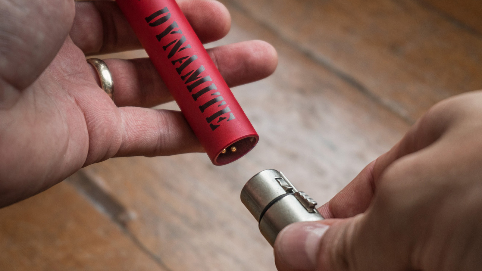 DM1 DYNAMITE - sE Electronics | Hookup, Inc.