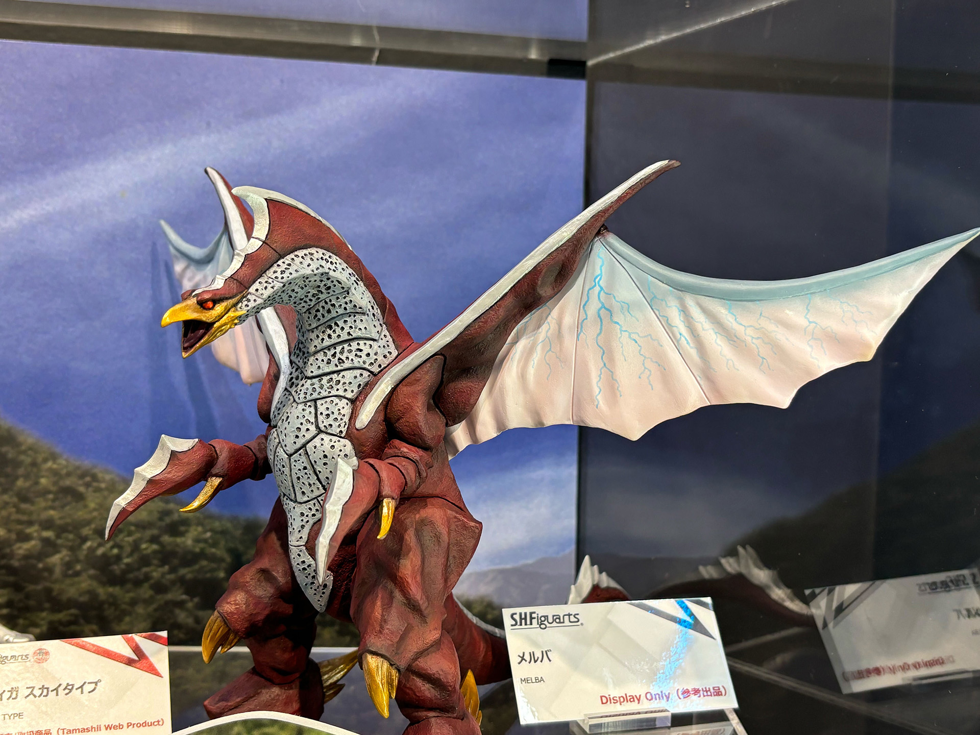 ウルトラマンティガ」より「S.H.Figuarts メルバ」が参考展示【#魂