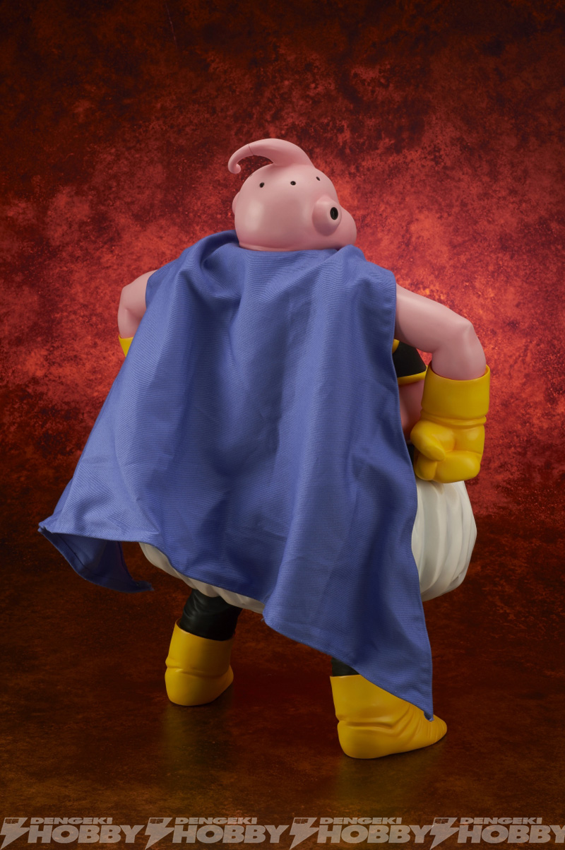 ドラゴンボールZ』より、太っちょの魔人ブウがギガンティックに登場