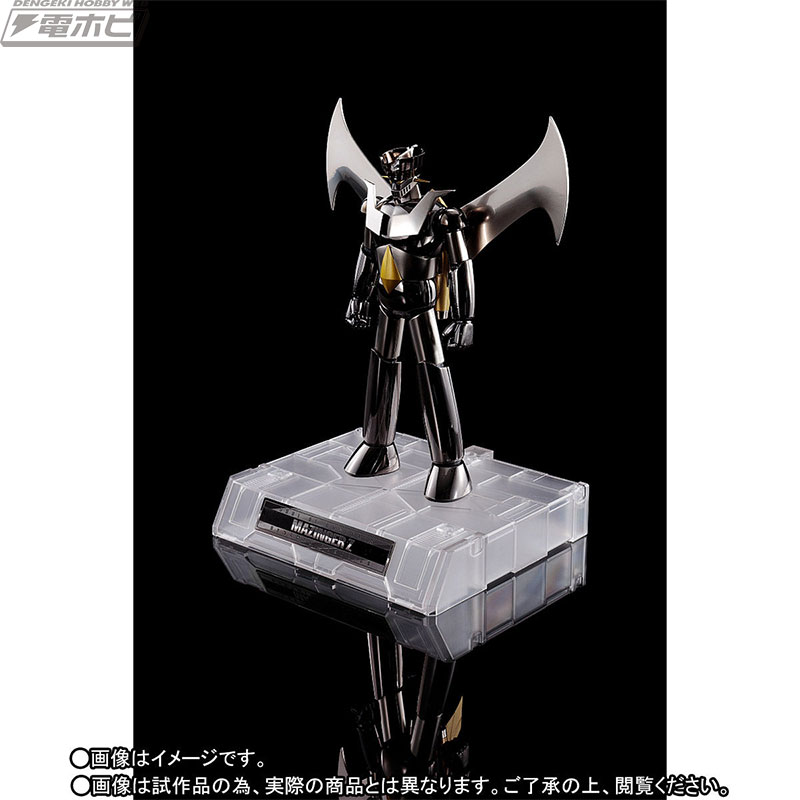 マジンガーZ』黒クロムメッキ塗装で生まれ変わった超合金魂 GX-70CN