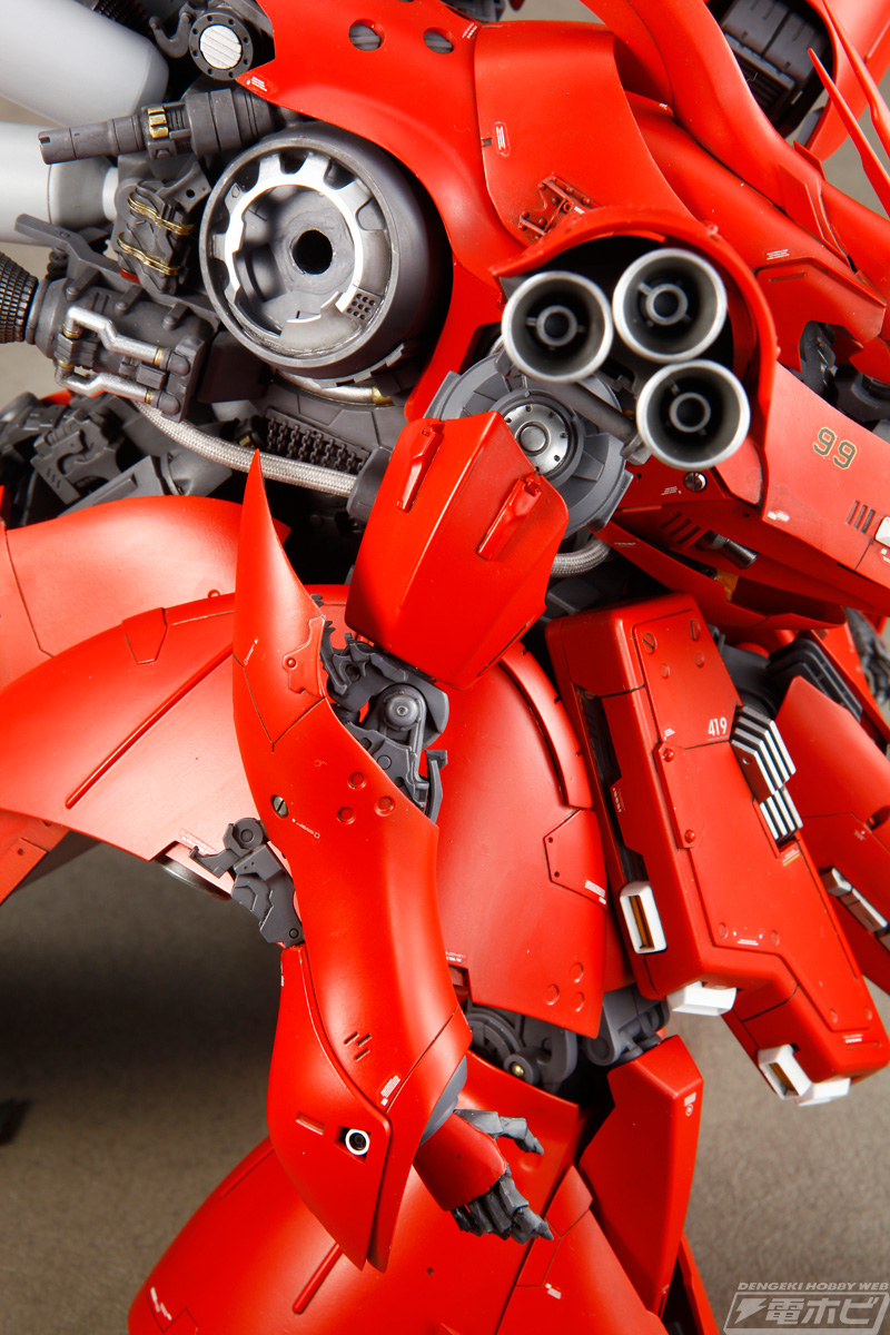 ガンプラ「RE/100 ナイチンゲール」関節のシーリングを廃し模型的に