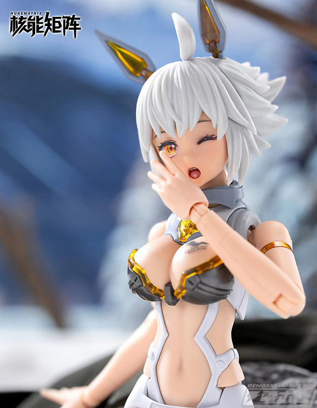 オオカミがモチーフの美少女プラモデル「1/12 MAD WOLF -Carolina