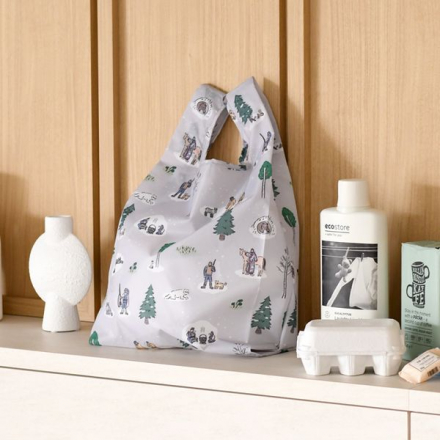 ゴールデンカムイ』ほっこりゆるカワなイラストで描かれたボックス