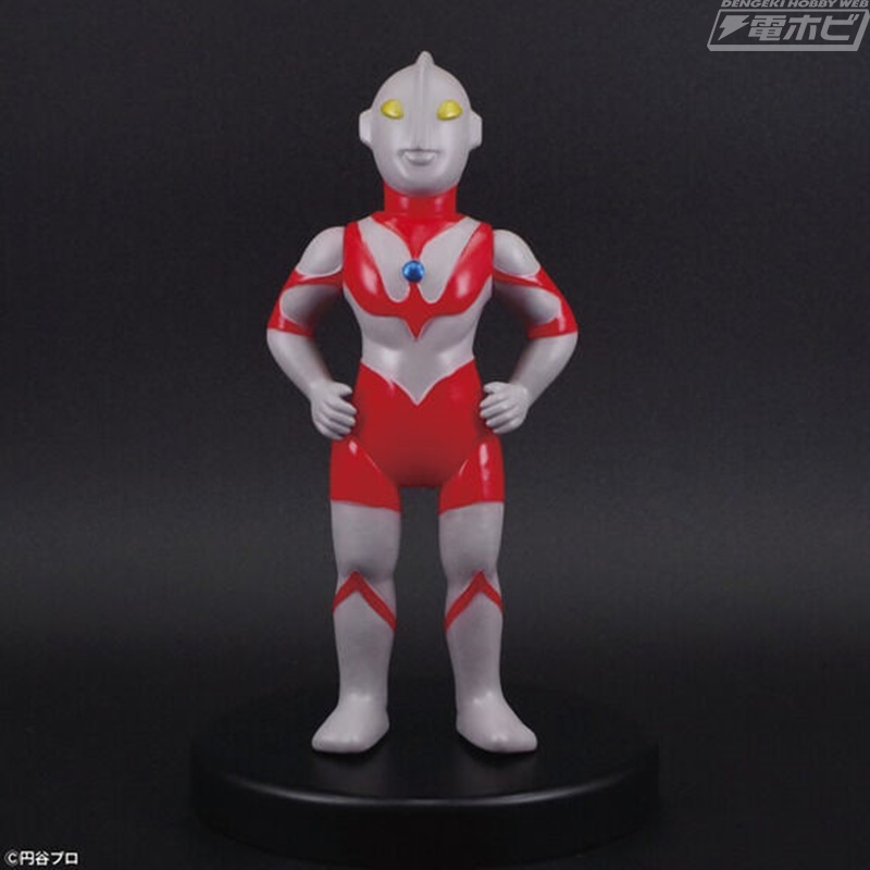 ウルトラマン（昭和レトロカラー）」や、人気怪獣4体をセットにした