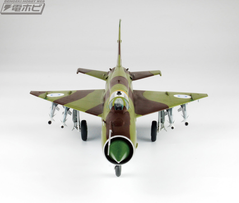 戦闘機「MiG-21bis」と艦上戦闘機「F/A18-Eスーパーホーネット」を