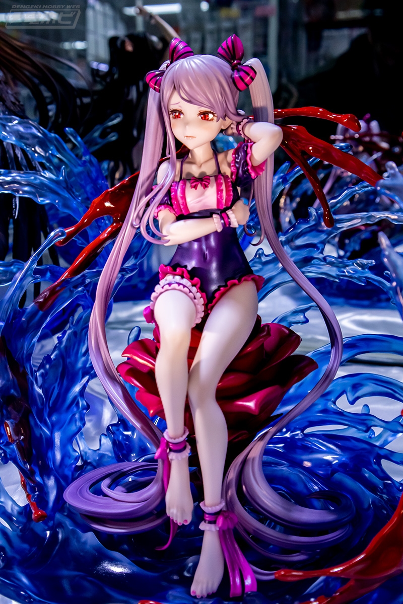 セクシー＆可憐な水着姿のアルベドとシャルティアを再現！渋谷