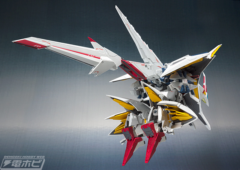 映画版で新設定のフライトフォームに変形可能！『機動戦士ガンダム