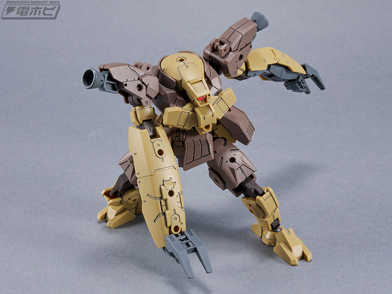 30MM」合体機構を搭載したバイロン軍の重量級機体「ガルドノヴァ」が