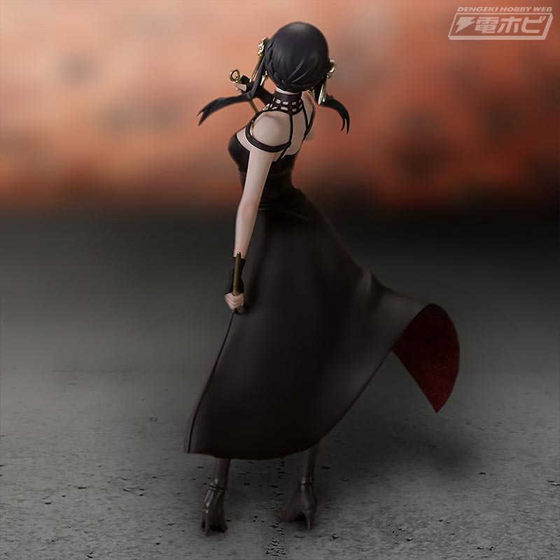 TVアニメ『SPY×FAMILY』から、“いばら姫”衣装で「ヨル・フォージャー