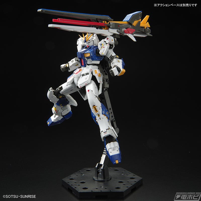 ロングレンジ・フィン・ファンネルは腕部へ装着可能！ガンプラ「RG RX