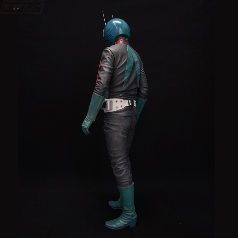 海洋堂のメガソフビキットシリーズに「仮面ライダー1号」「仮面