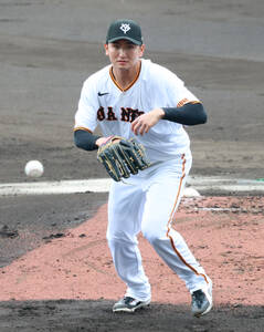 巨人】育成1年目右腕・京本真に阿部ヘッドがホレた「キャンプもたぶん