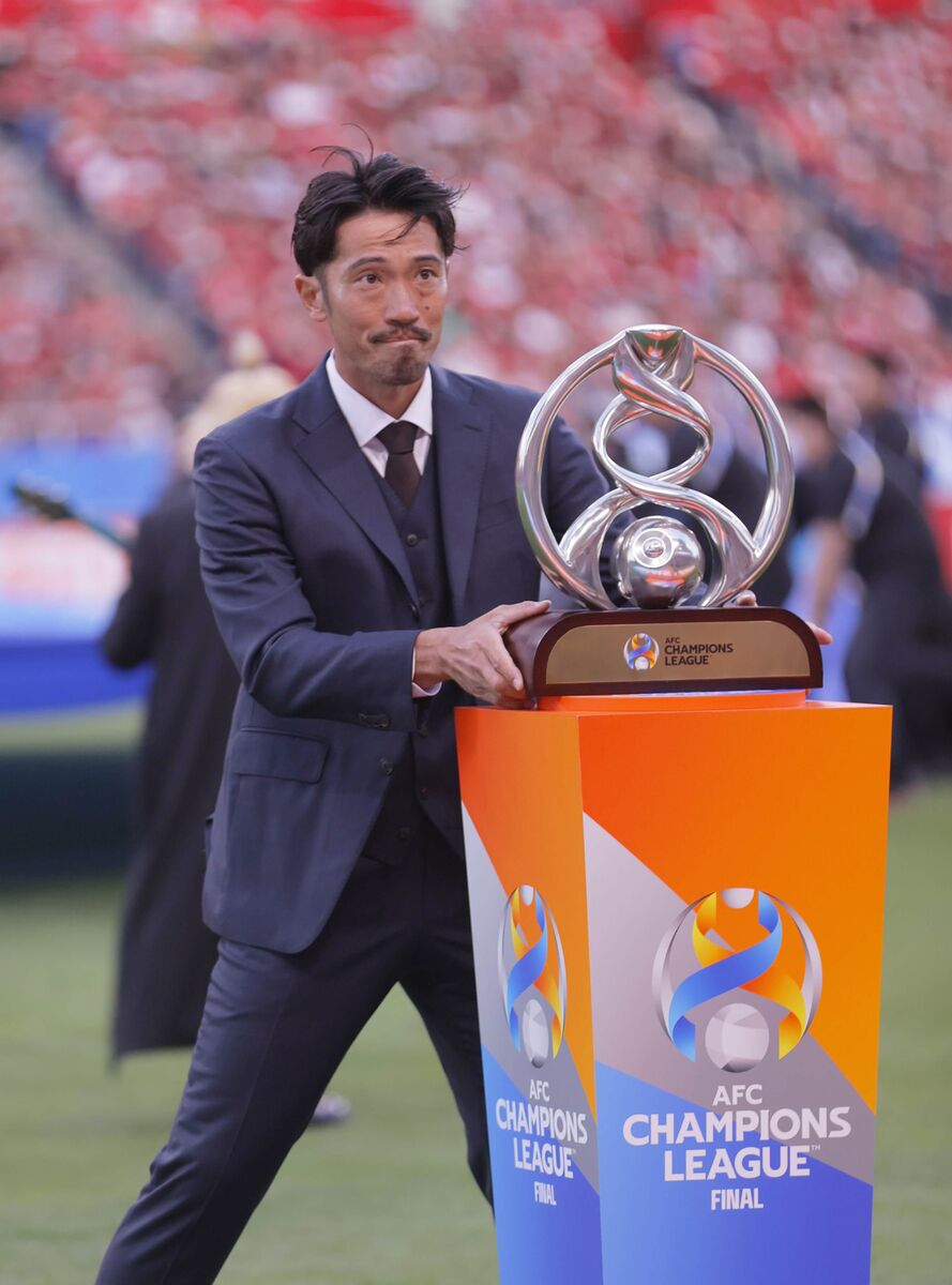 ACL決勝】阿部勇樹氏がトロフィープレゼンターを務める 浦和時代は