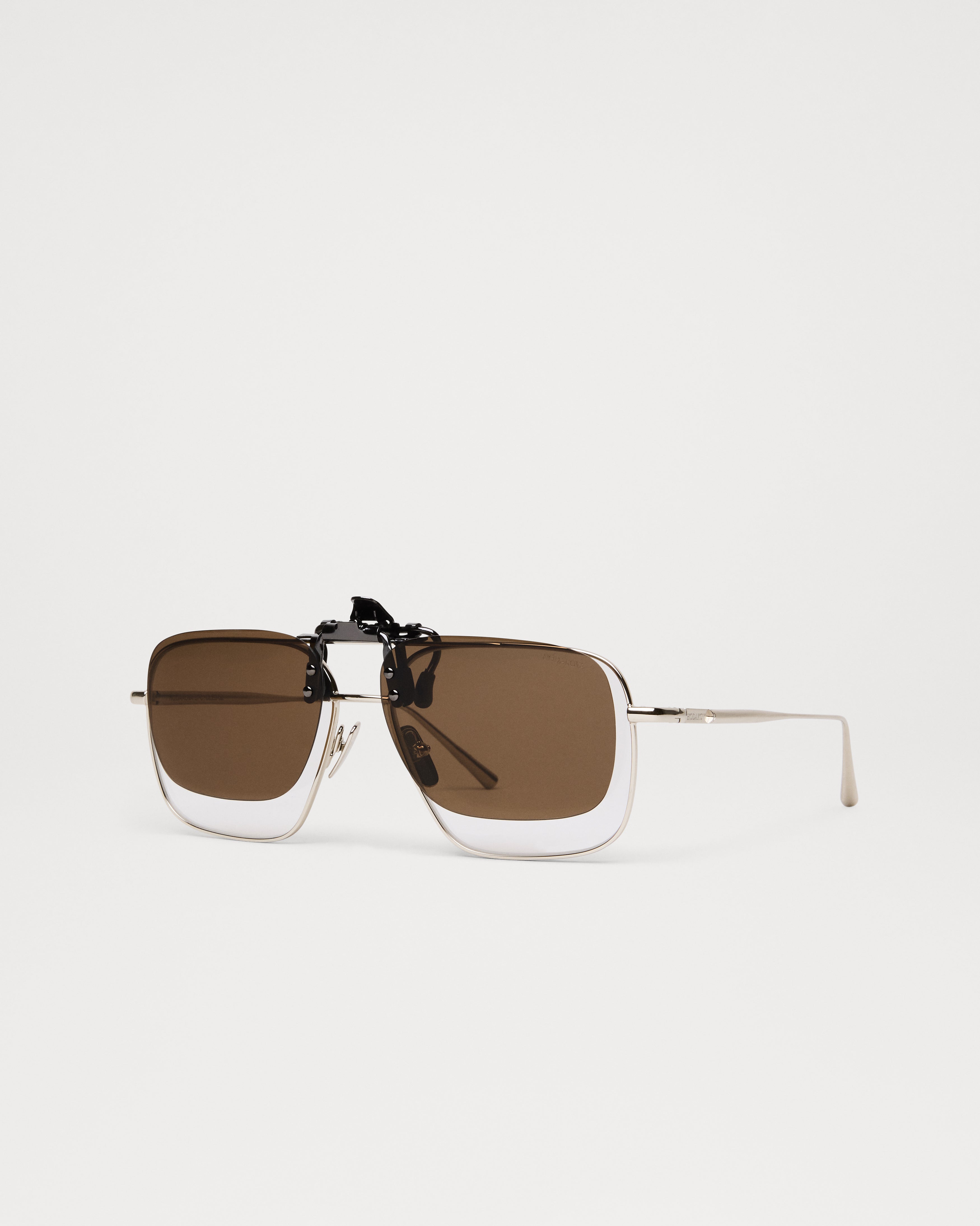 Flip Eyewear 1 – HODAKOVA