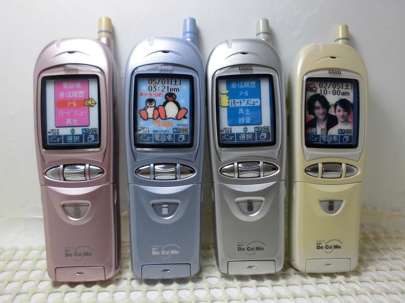 NTTドコモ D502i モックアップ - モックセンター