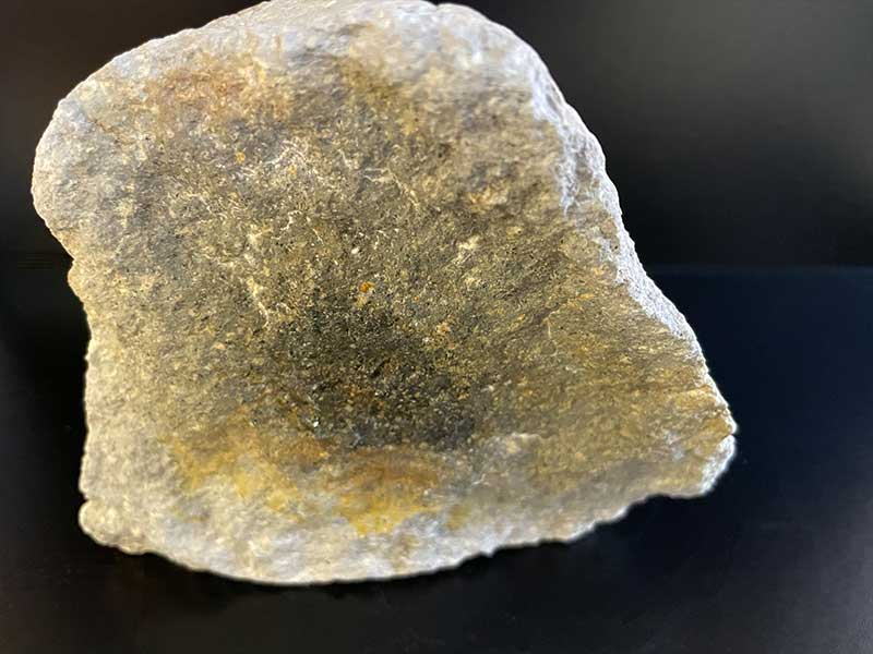 7番 付着体北投石1140g 北投石・源泉希釈水・販売商品