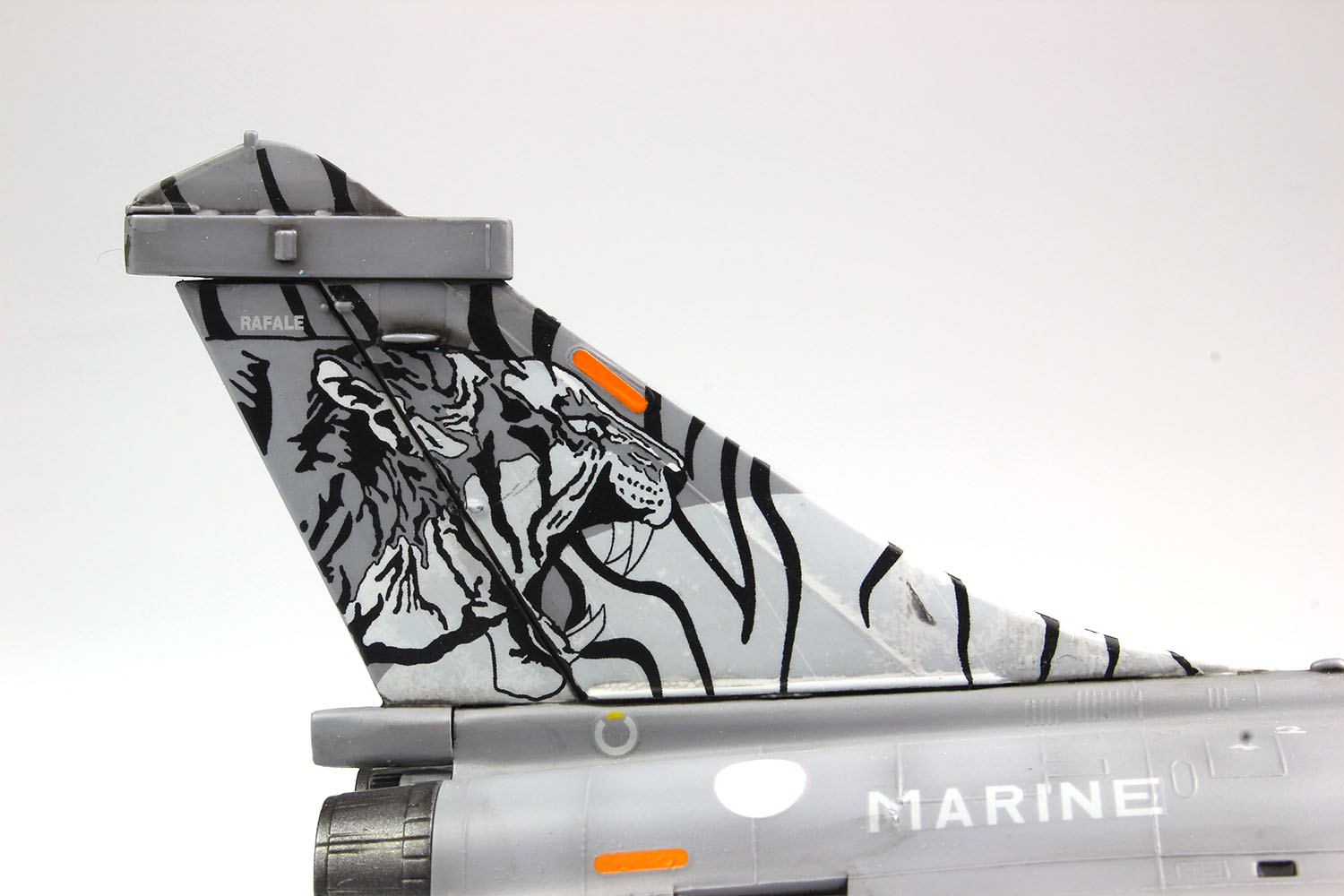 1/72 フランス海軍艦上戦闘機 ラファールM タイガーミート 2014