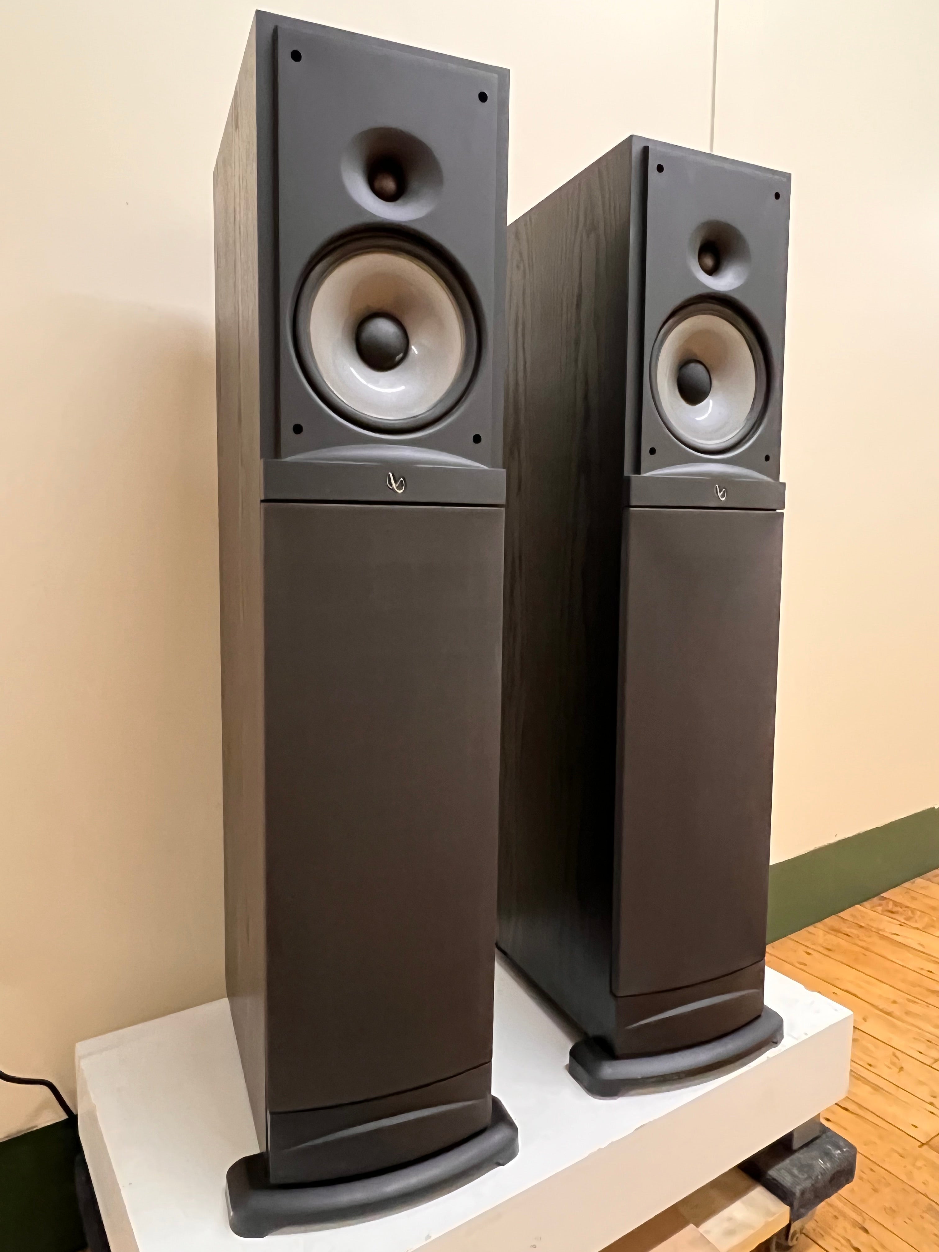 Infinity Reference 2000.5, Compact Floorstanders – Holt Hill Audio