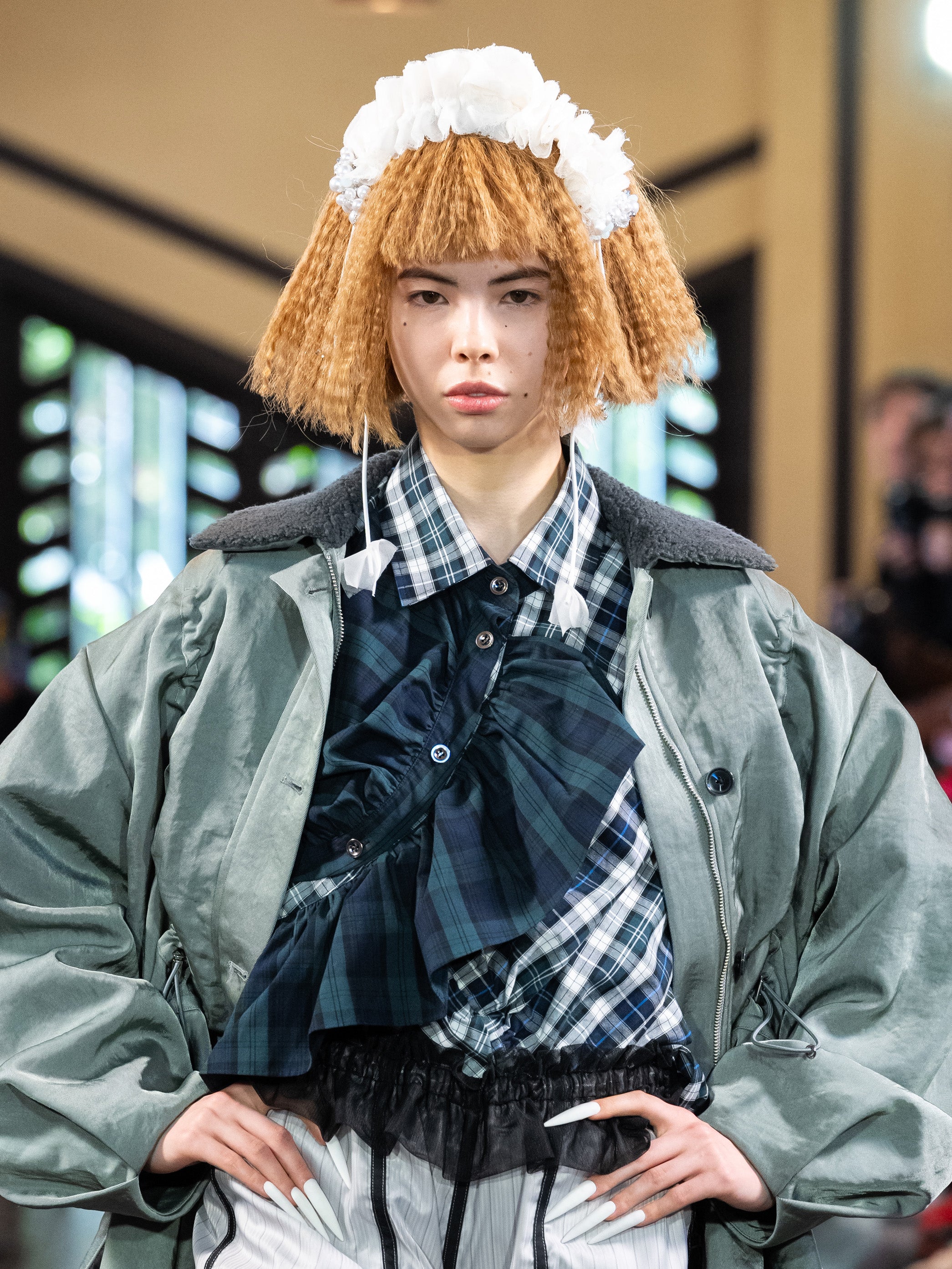 herb head-dress – HOUGA