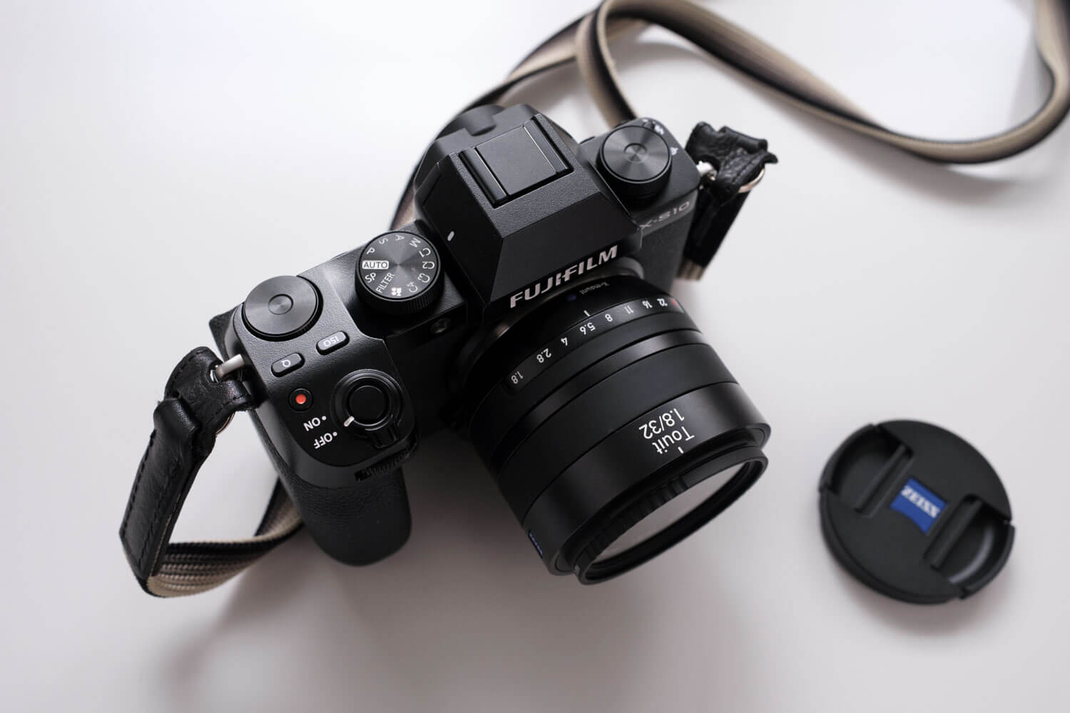 X-S10と一緒に使っているレンズやおすすめアクセサリーを紹介します