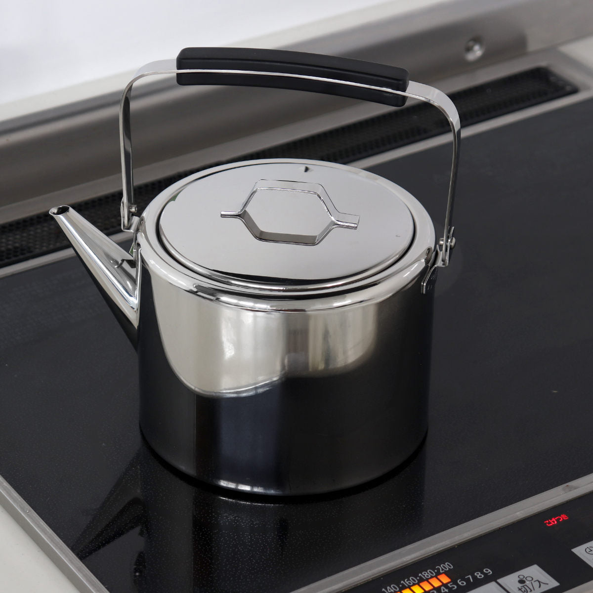 工房アイザワ ブラックピーマン ケトル 200V ストレートケトル 2.0L