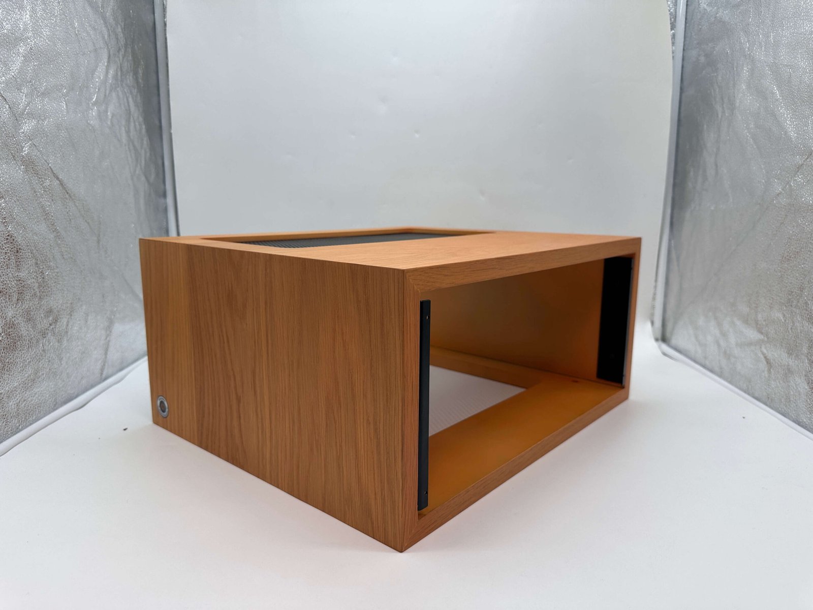 McIntosh L54 Light Oak Wood Case – For MC2255, MC2105, MC2205