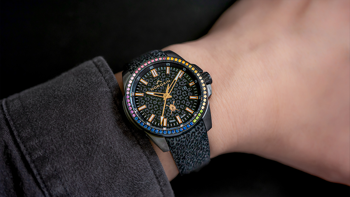 世界限定100本】レインボークリスタルベゼルによる野生の息吹を腕元に