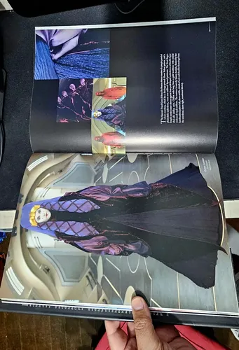 Star Wars - Dressing A Galaxy The Costumes Of Star Wars (muito