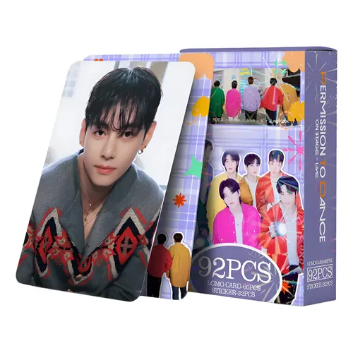 Zzz 92 Peças (60 Cartões Fotográficos + 32 Adesivos