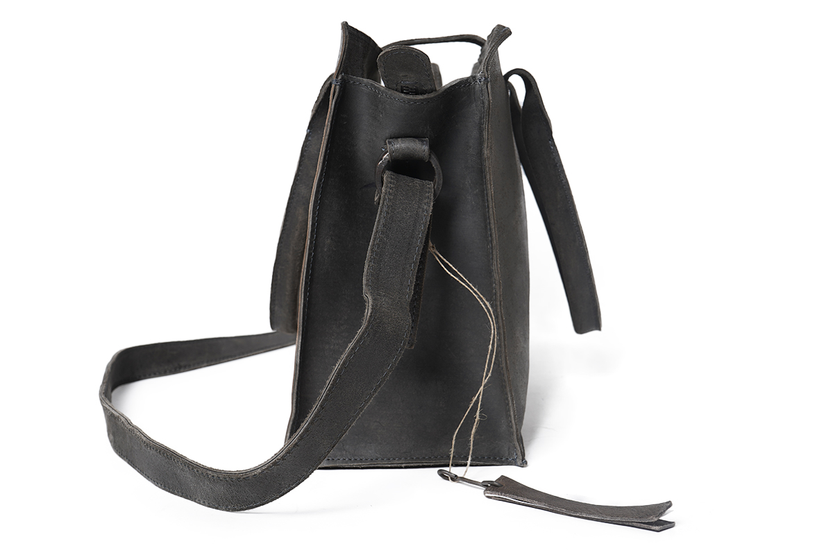 TAGLIOVIVO SMALL VOYAGER World Exclusive for HUES | HUES 福岡