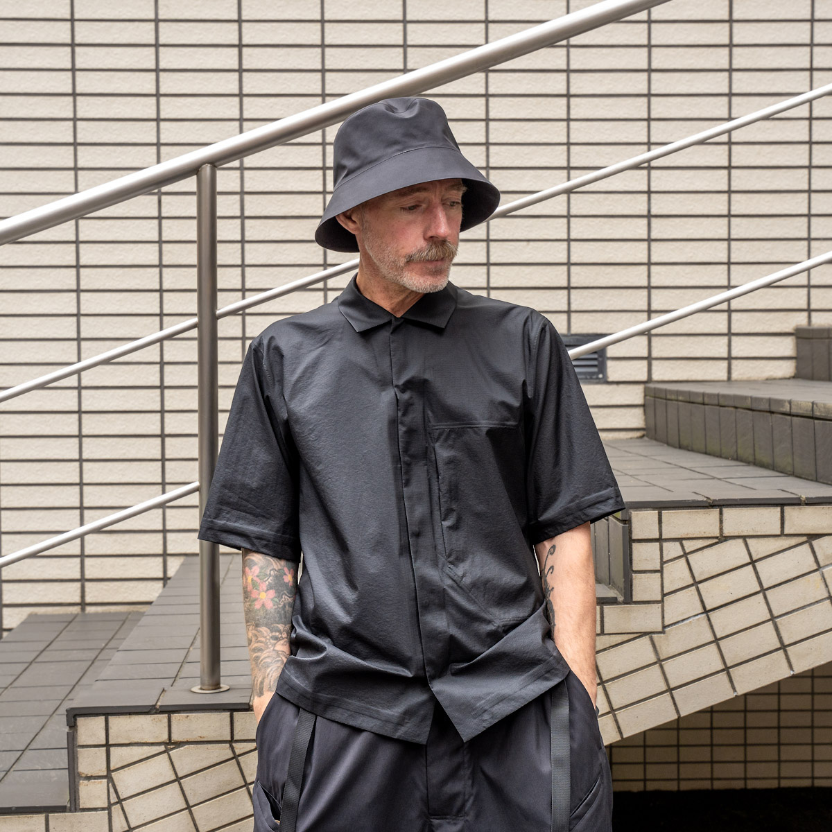 アークテリクス ヴェイランスのデムロ ショートスリーブシャツ | HUES