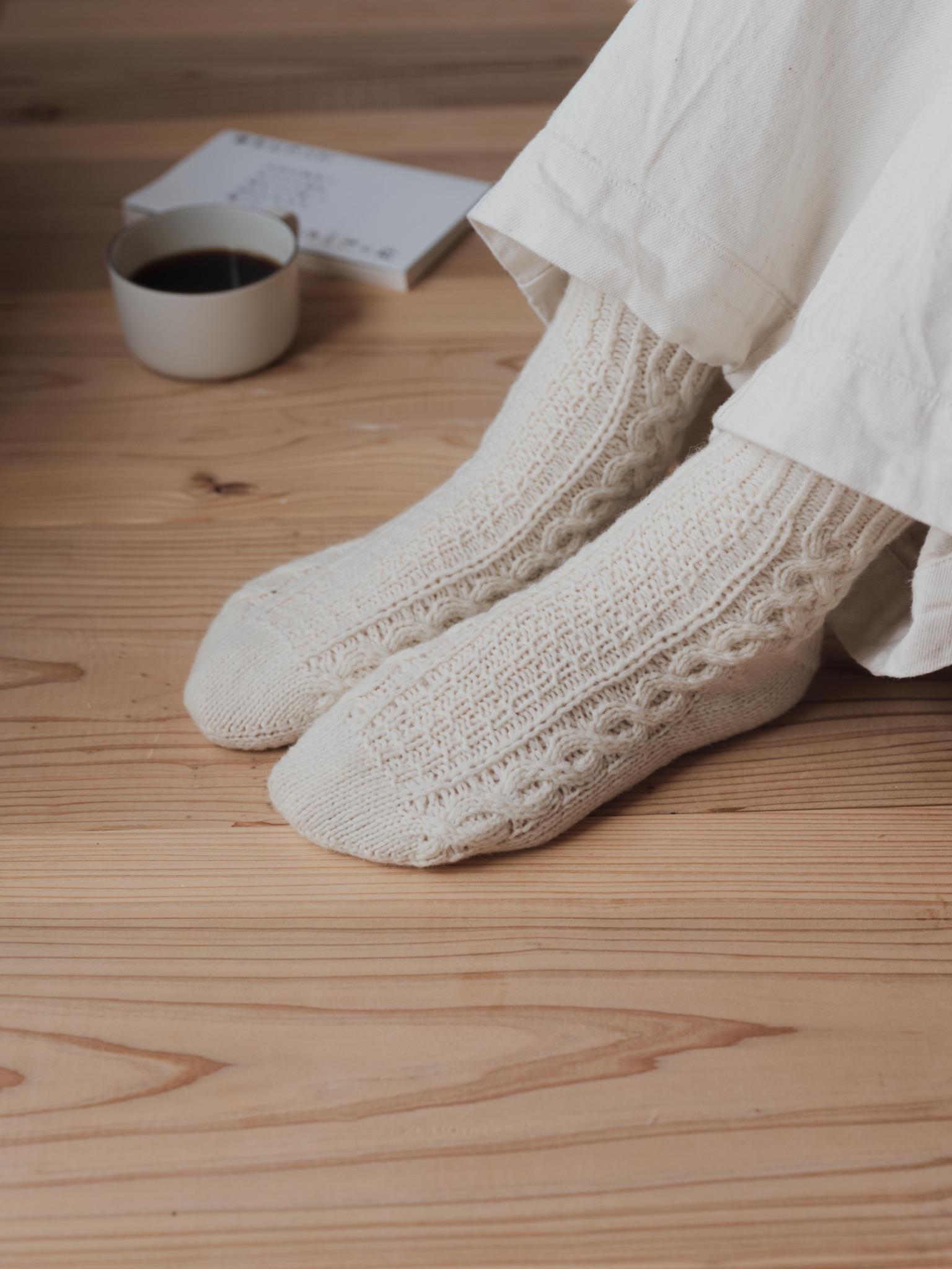 編むほどに喜びが満ちていく一足｜KIKI Socks | 手編みのお店［hus