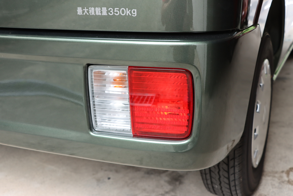 エブリイのテールランプバルブの交換方法｜DA17V | Jacking Uping