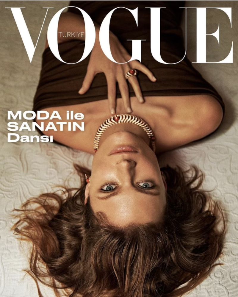 Vogue Turkey December 2023/January 2024 Cover (Vogue Turkey)