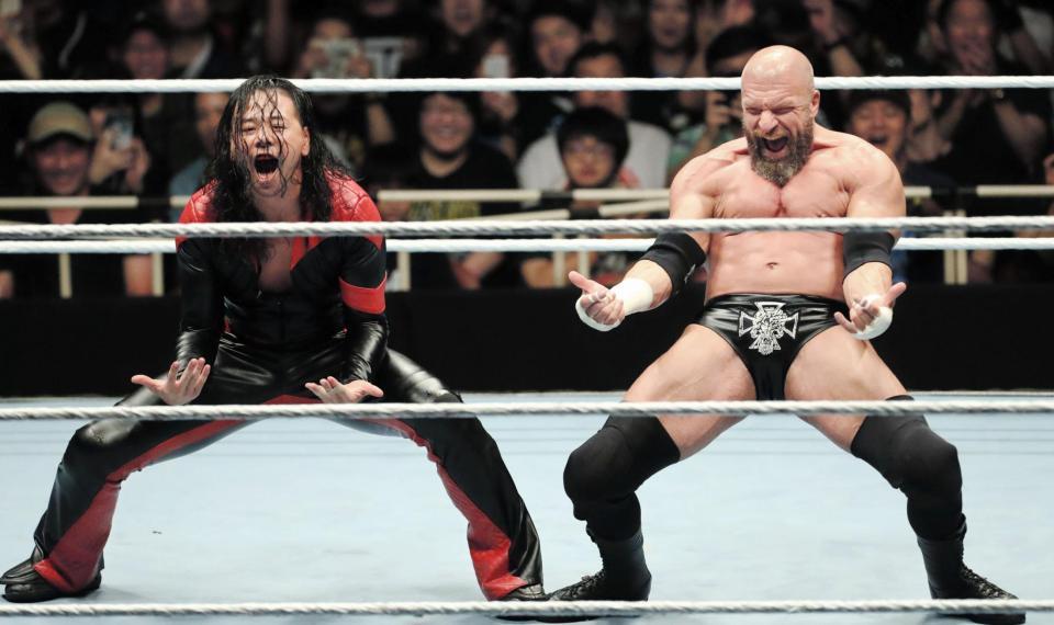 中邑がトリプルHと夢タッグ！ルード＆ジョーを撃破/ファイト/デイリー