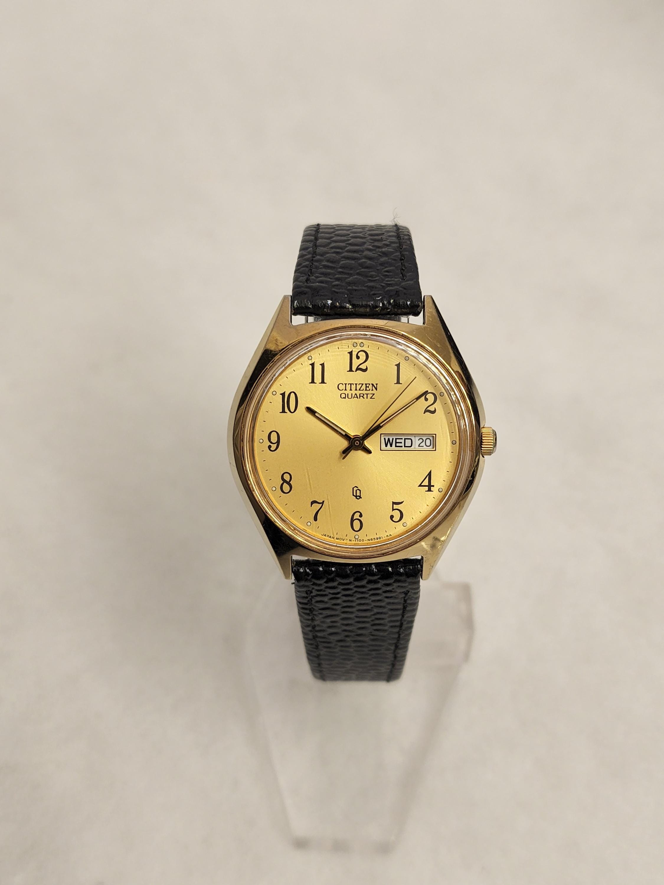 Vintage Gold Watch Citizen Quartz Timeless Watch CQ With Day Date