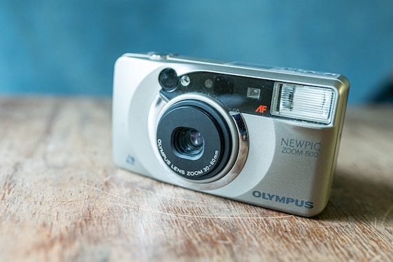 Olympus Newpic Zoom 600 APS System Point and Shoot Film Camera W