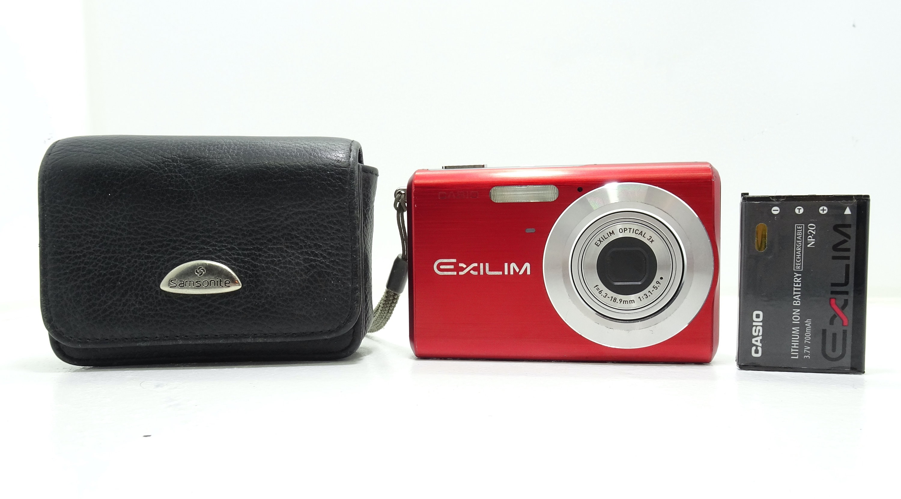Casio Exilim EX-Z60 6.0MP Digital Camera Red Color With Battery