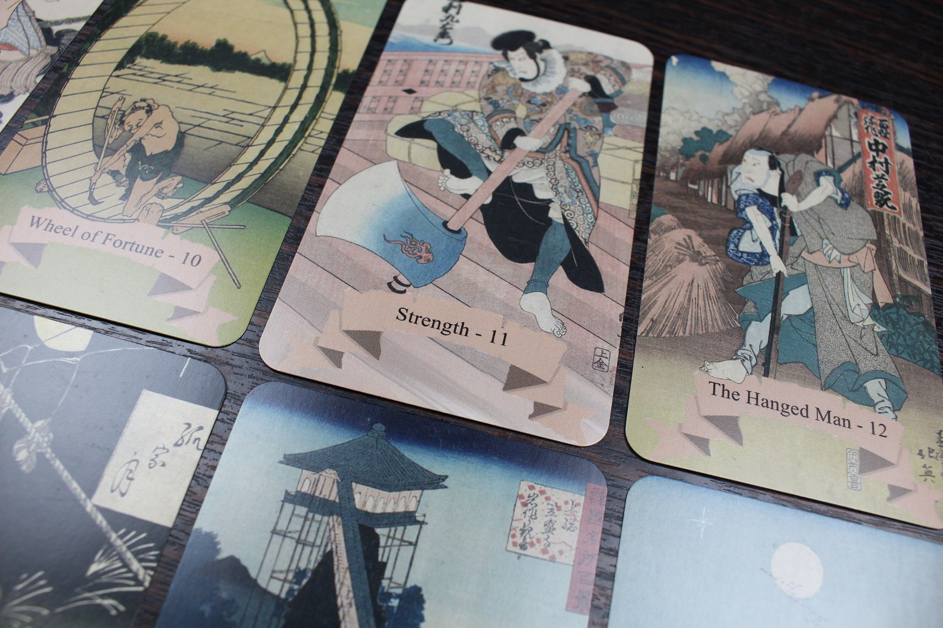Japanese Tarot Card Deck: 78 Cards, 300 Year Old Images 