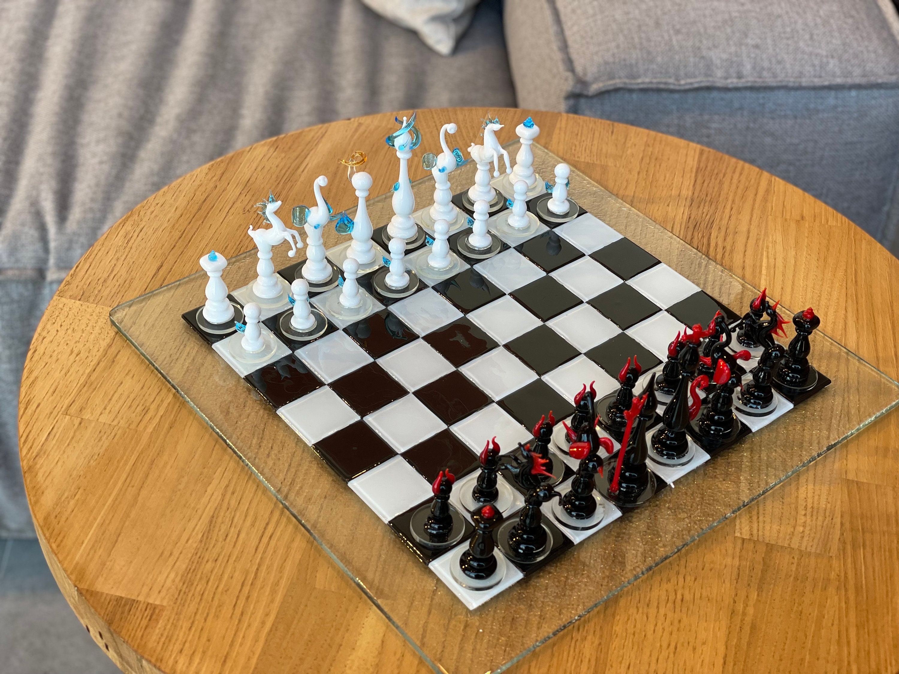 手作りの天使と悪魔のムラーノガラスチェスセット - Etsy 日本