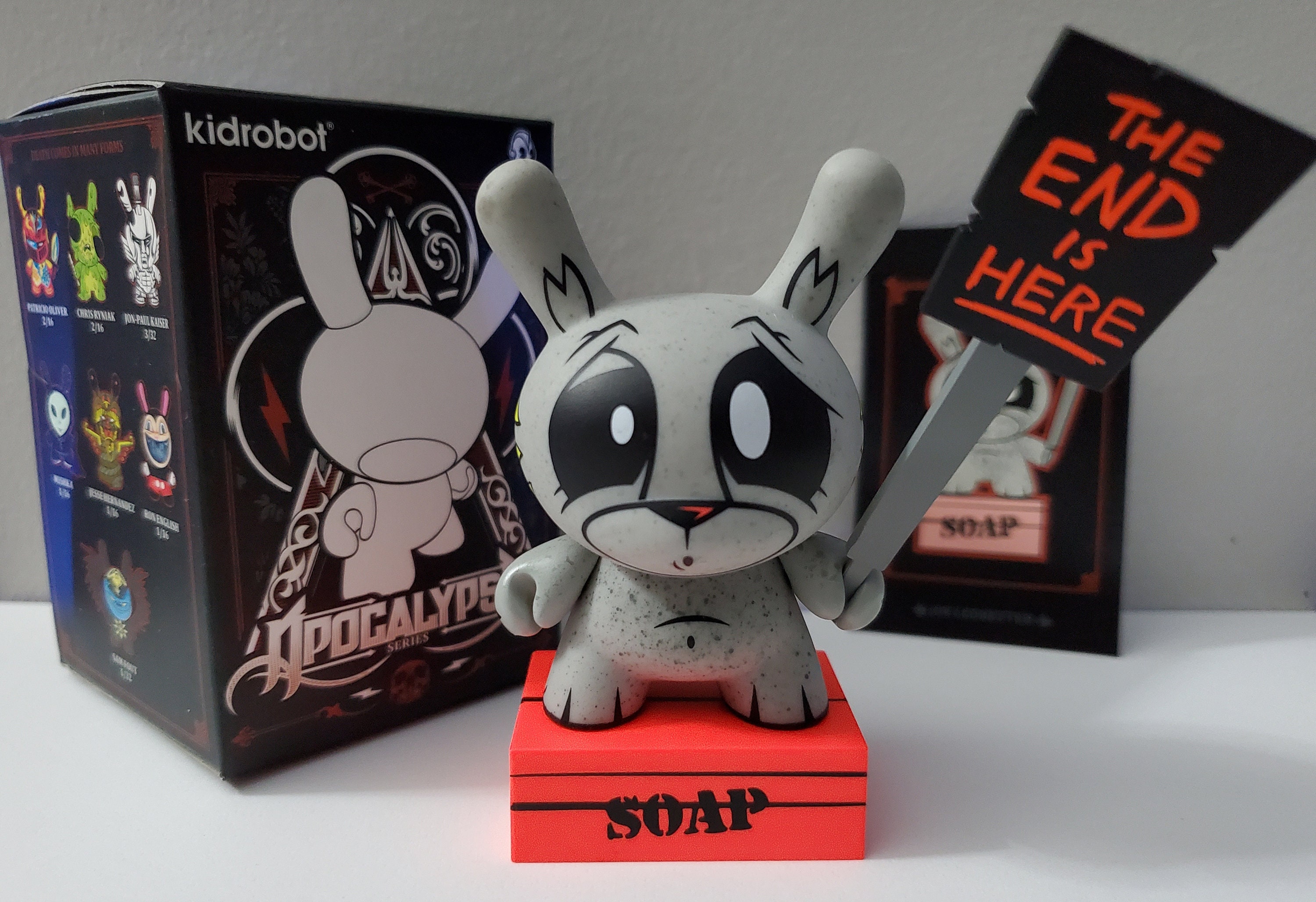 Joe Ledbetter Dunny Art Toy: Monochrome 