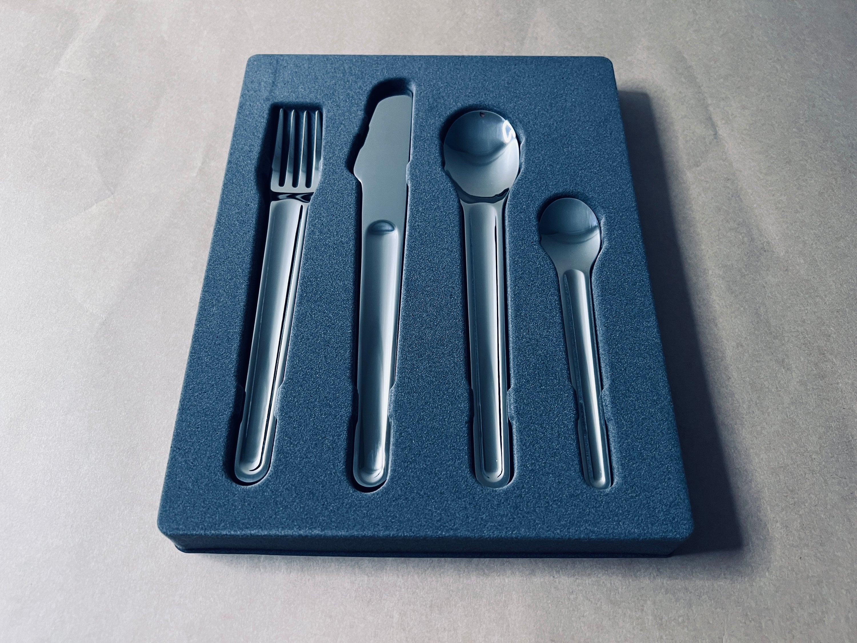 Noritake Cutlery Set Designed by Newson for Qantas - Etsy Australia