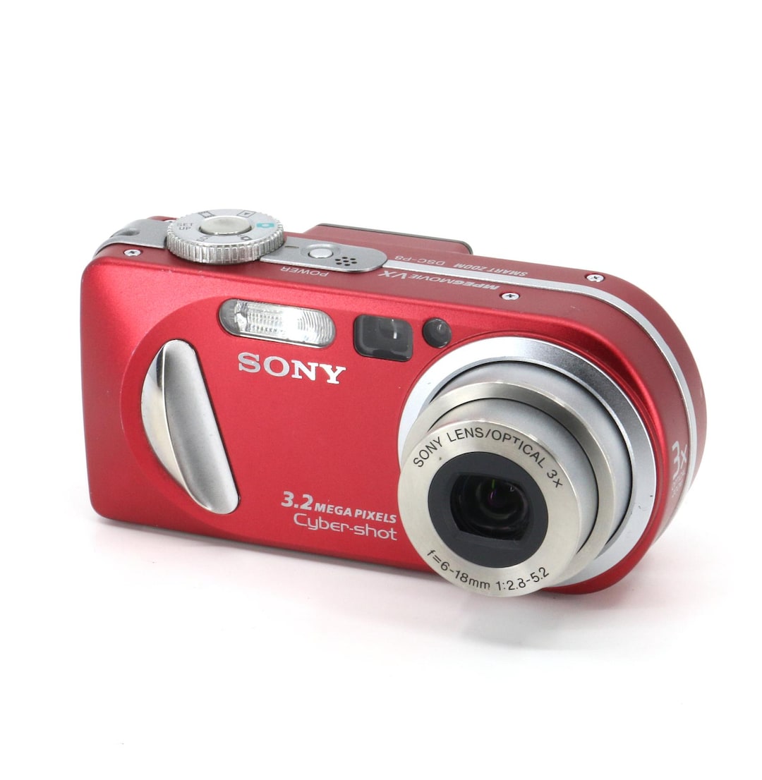 Sony Cyber-shot DSC-P8 Set Vintage Digital Camera With Memory Card