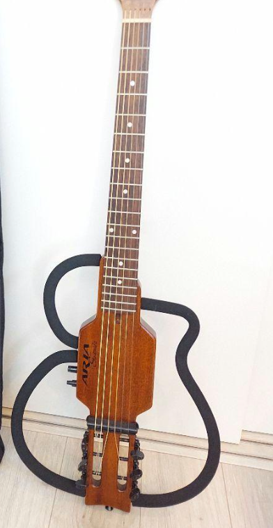Aria AS-101S Sinsonido Steel String Silent Travel Guitar Very Good