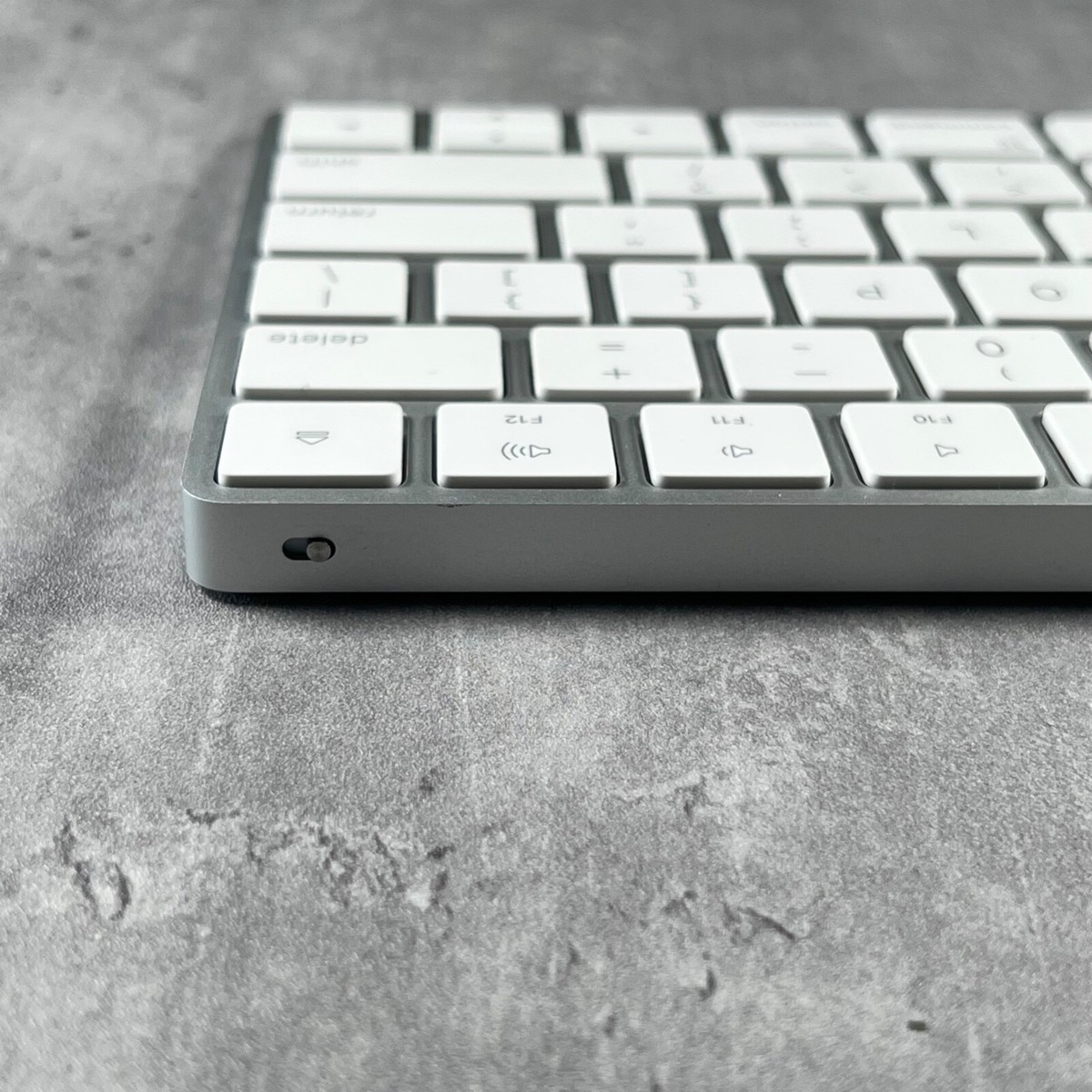 Apple Magic Keyboard (Gen II) - Silver - EUC | eBay UK