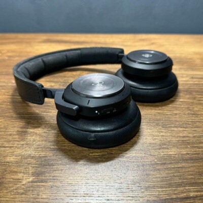 Bang & Olufsen Beoplay H9 (3rd Gen) Wireless Headphones Black
