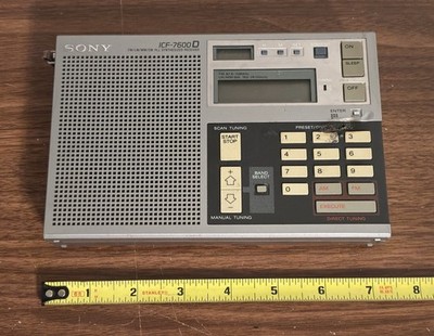 VINTAGE WORKING SONY ICF-7600D Radio Synthesized Receiver SEE