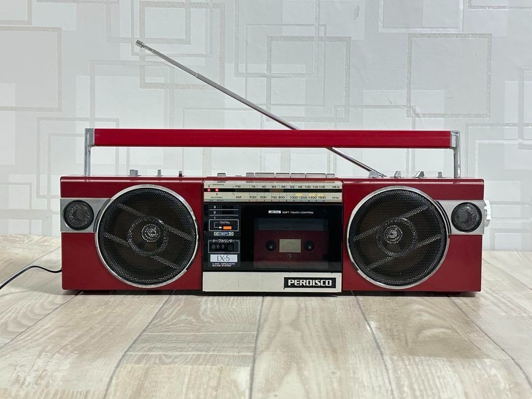 HITACHI TRK‑LX5 FM AM Radio Cassette Recorder Retro Vintage