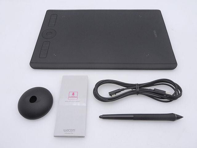 READ! Wacom Intuos Pro Medium Bluetooth Graphics Drawing Tablet